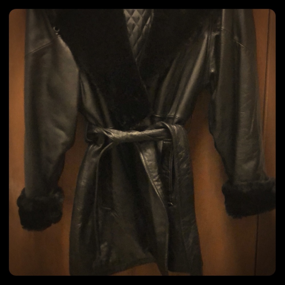 Wilson’s Leather ladies black lth/faux fur jacket